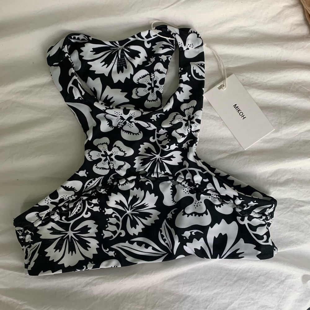 NWT Mikoh High Neck Bikini Top